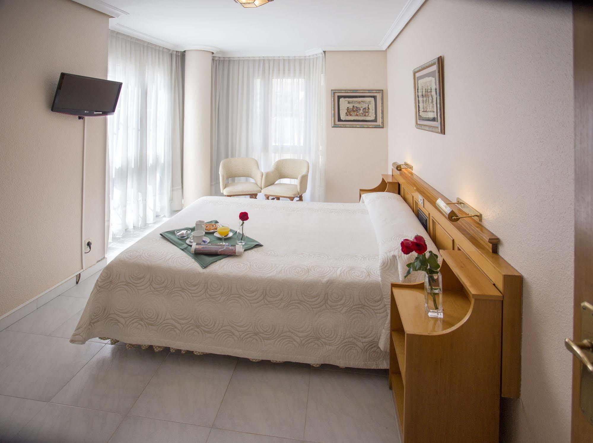 Hotel Don Rodrigo Palencia Ngoại thất bức ảnh